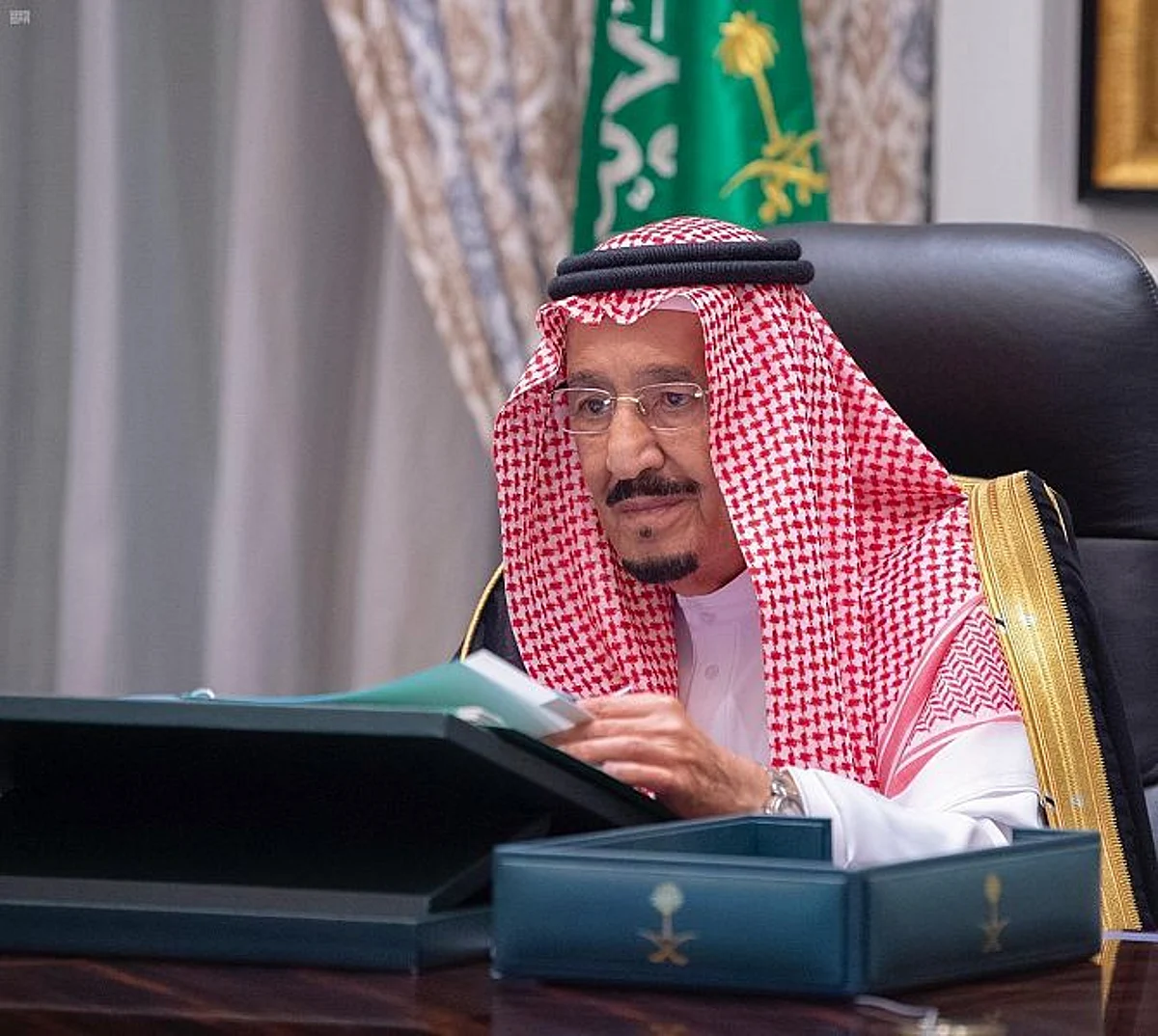 برئاسة الملك.. "الوزراء" يستنكر الرسوم المسيئة للنبي محمد ويرفض ربط الإسلام بالإرهاب