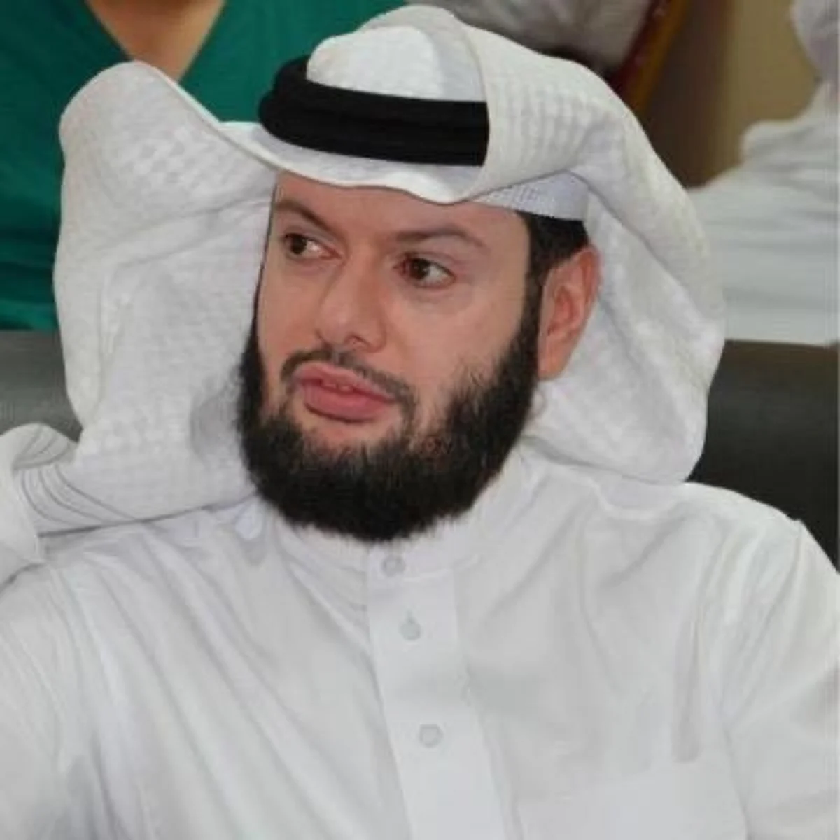استشاري العيون "الثمالي": فرك العين باستمرار يضعف النظر