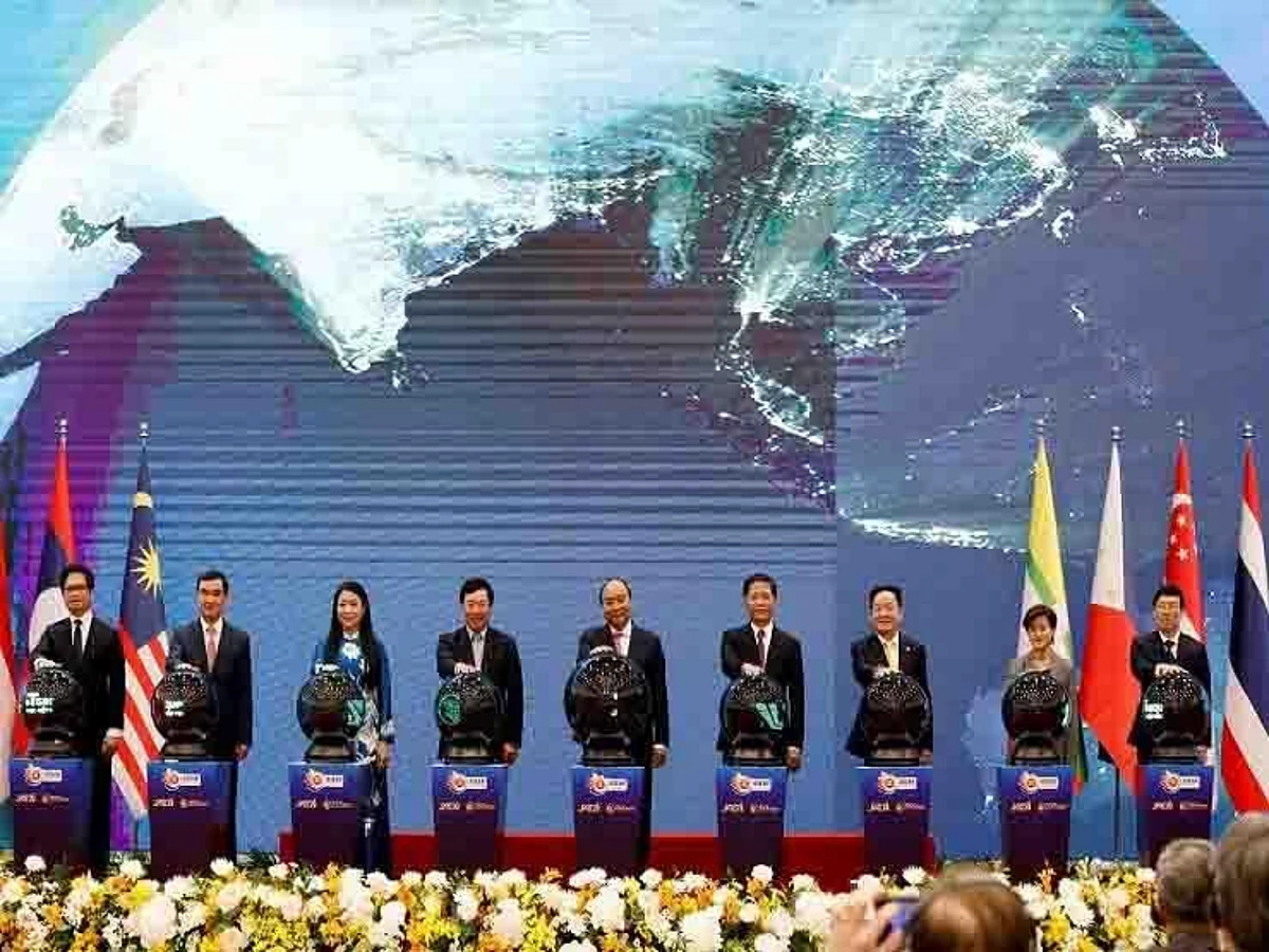 بعد المفاوضات.. دول آسيا والمحيط الهادئ تُوقّع اتفاقية للتجارة الحرة