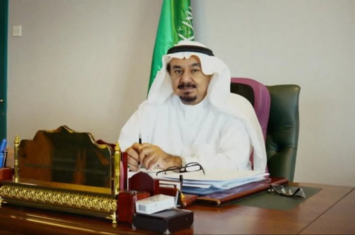 "قطان" يُسلم الملف السعودي لاستضافة كأس آسيا 2027