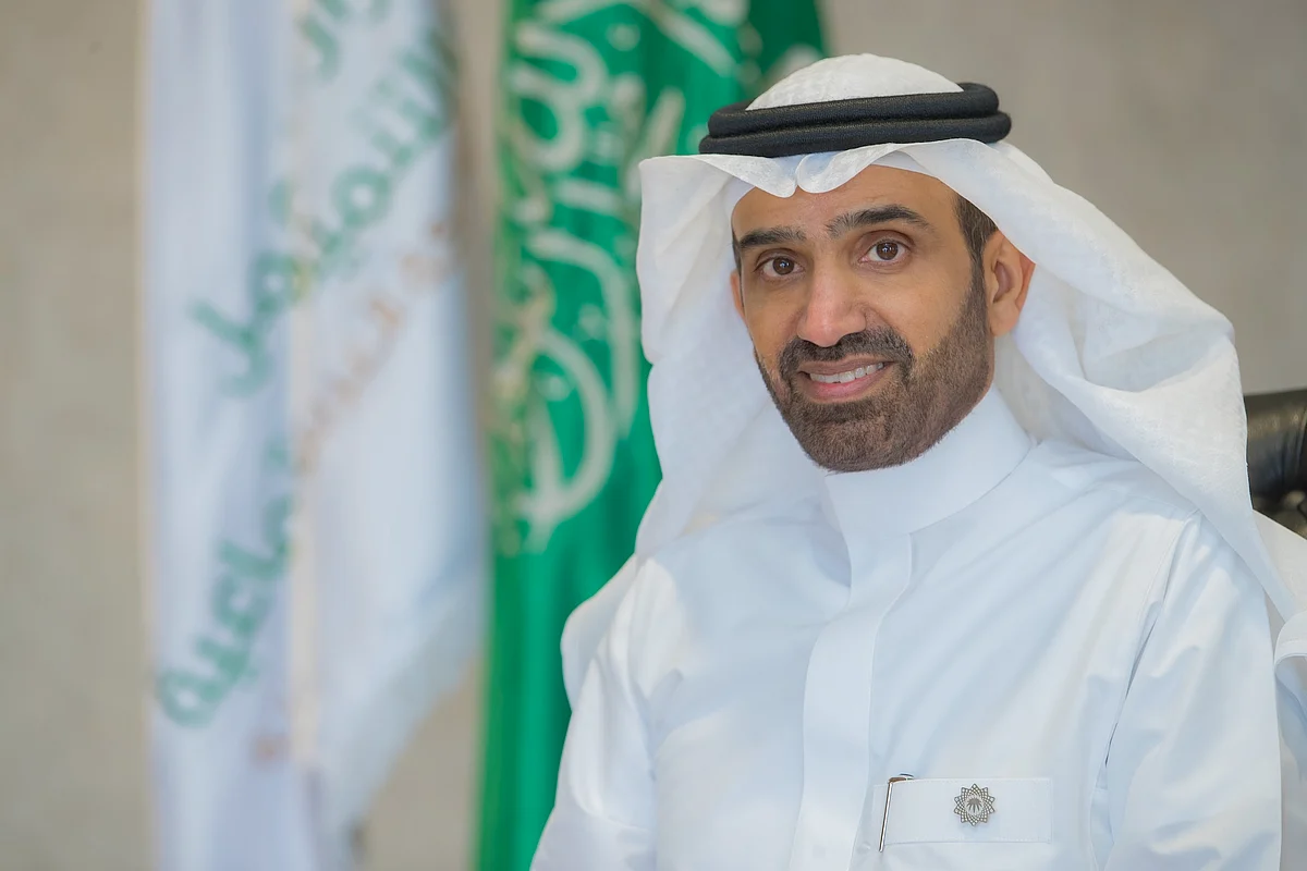وزير "الموارد البشرية" يُصدر تعميمًا بتطبيق معايير أدلة الوصول الشامل