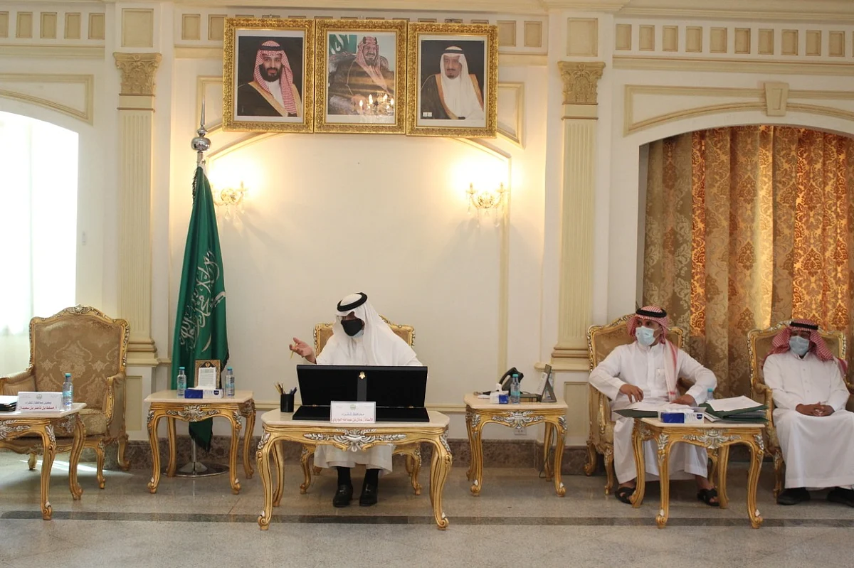 "البواردي" يترأس "محلي شقراء".. ويناقش معالجة "الكسارات" وسوق الخضار الجديد