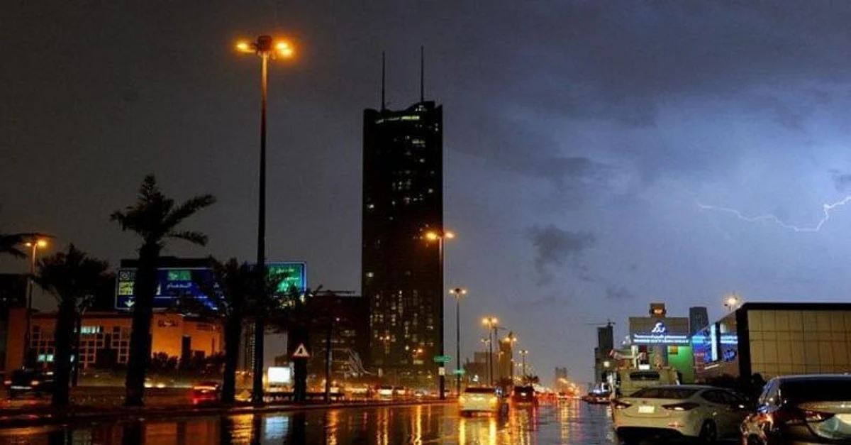 طقس اليوم: هطول أمطار رعدية على الرياض والشرقية والمرتفعات