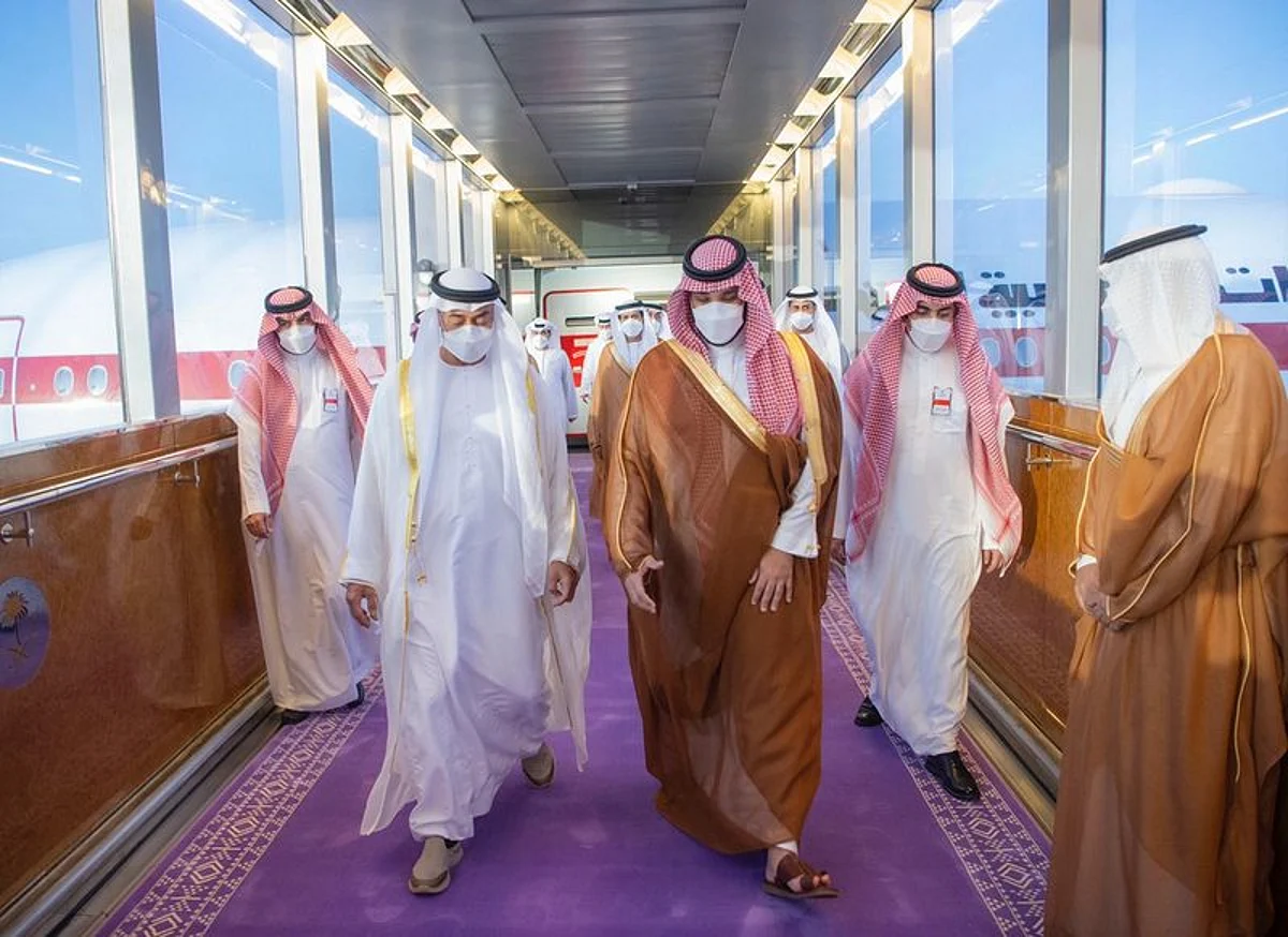 موجز "سبق" الأسبوعي: أوامر ملكية.. وزيارات بلون "البنفسج".. و"صاروخ صيني" يثير الجدل