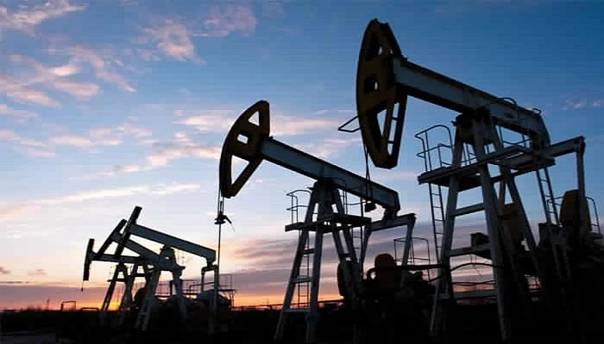 سعر "برنت" ينخفض 0.13%.. مازال فوق الـ 74 دولاراً للبرميل