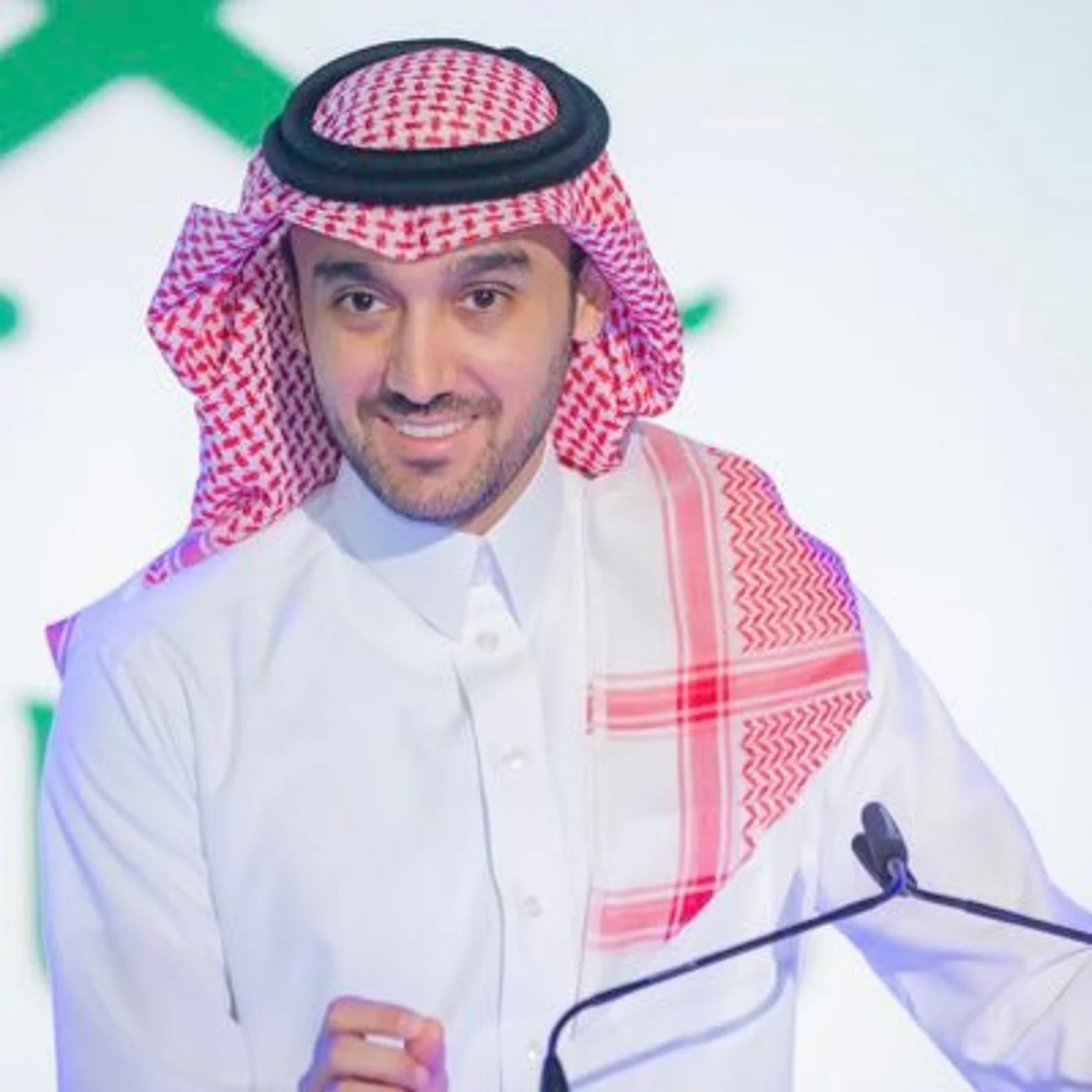 "الفيصل" مهنئًا: "الحمدلله.. ألف مبروك للأخضر.. بداية موفقة يا أبطال"