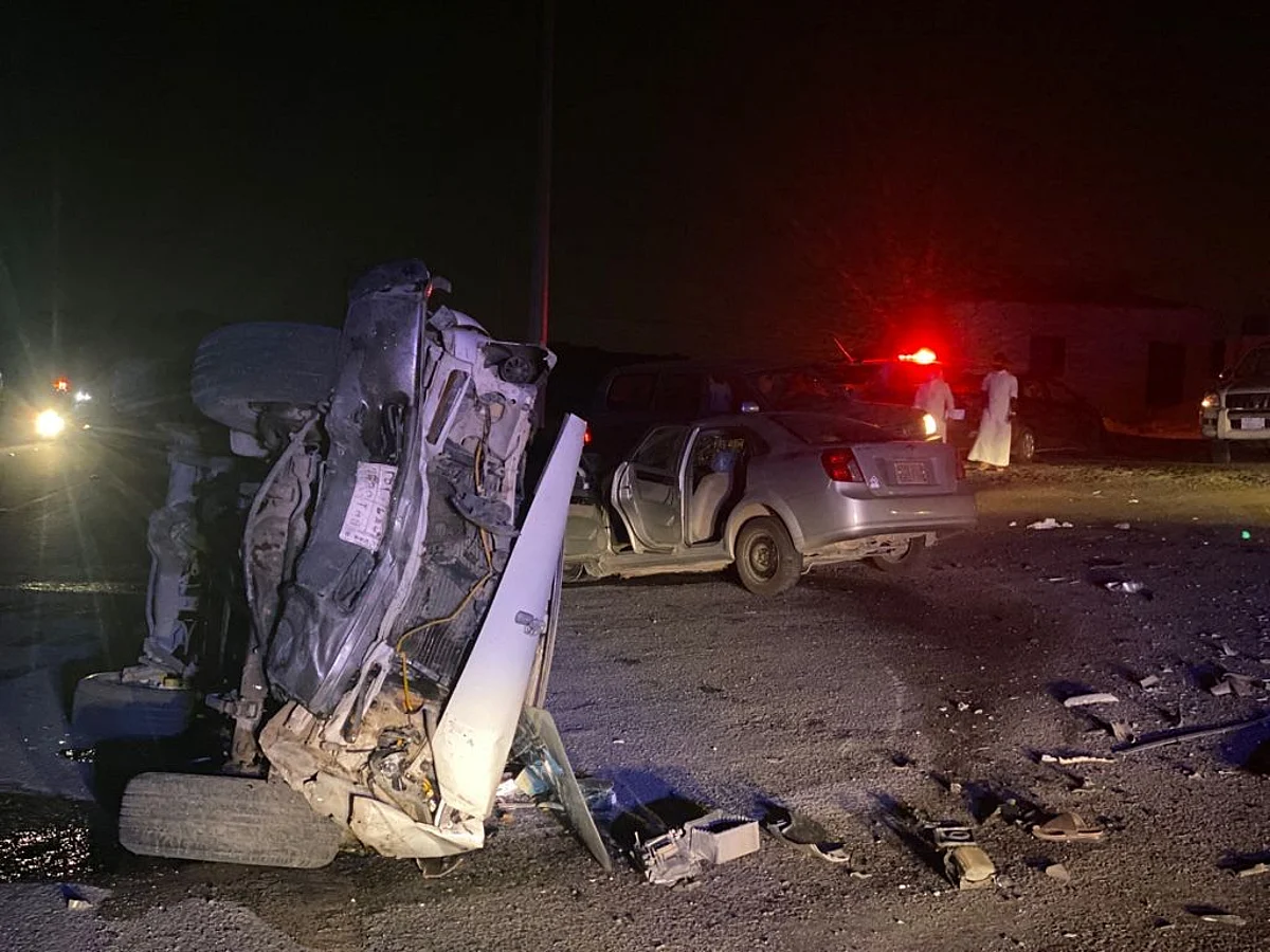 حادث تصادم وانقلاب يخلف 5 إصابات باشرها "هلال مكة"