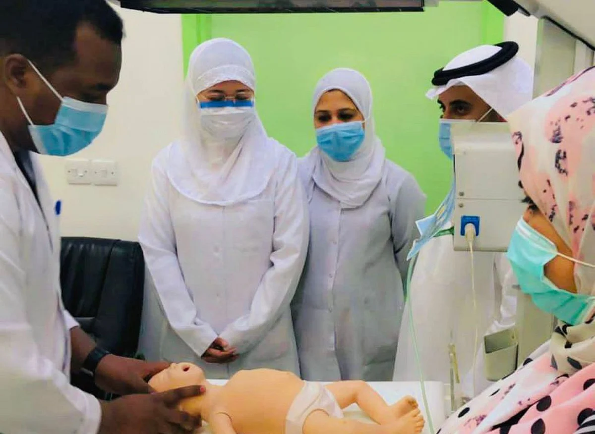 "ولادة وأطفال" خميس مشيط ينفذ دورة تدريبية عن الإنعاش القلبي الرئوي