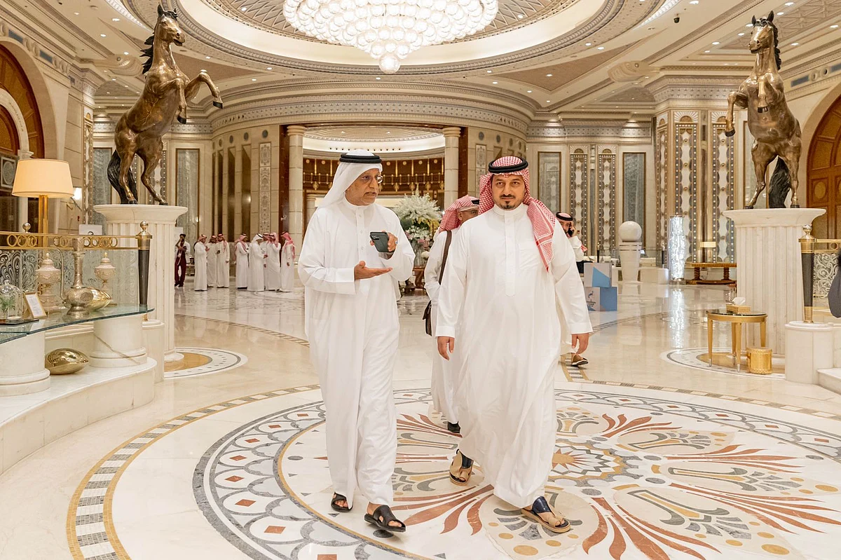 بحضور الأمين العام .." المسحل" يستقبل رئيس الاتحاد الآسيوي لكرة القدم