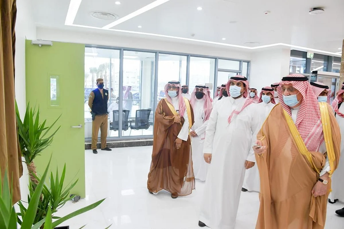 افتتاح مستشفى جازان العام بعد إعادة تأهيله بحضور أمير المنطقة ونائبه ووزير الصحة