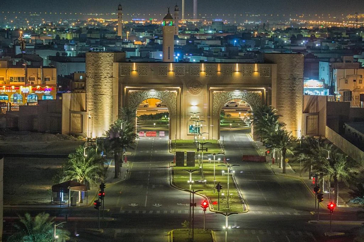 جامعة الملك فيصل تطلق برنامج تنمية مهارات قيادات المؤسسات الحكومية