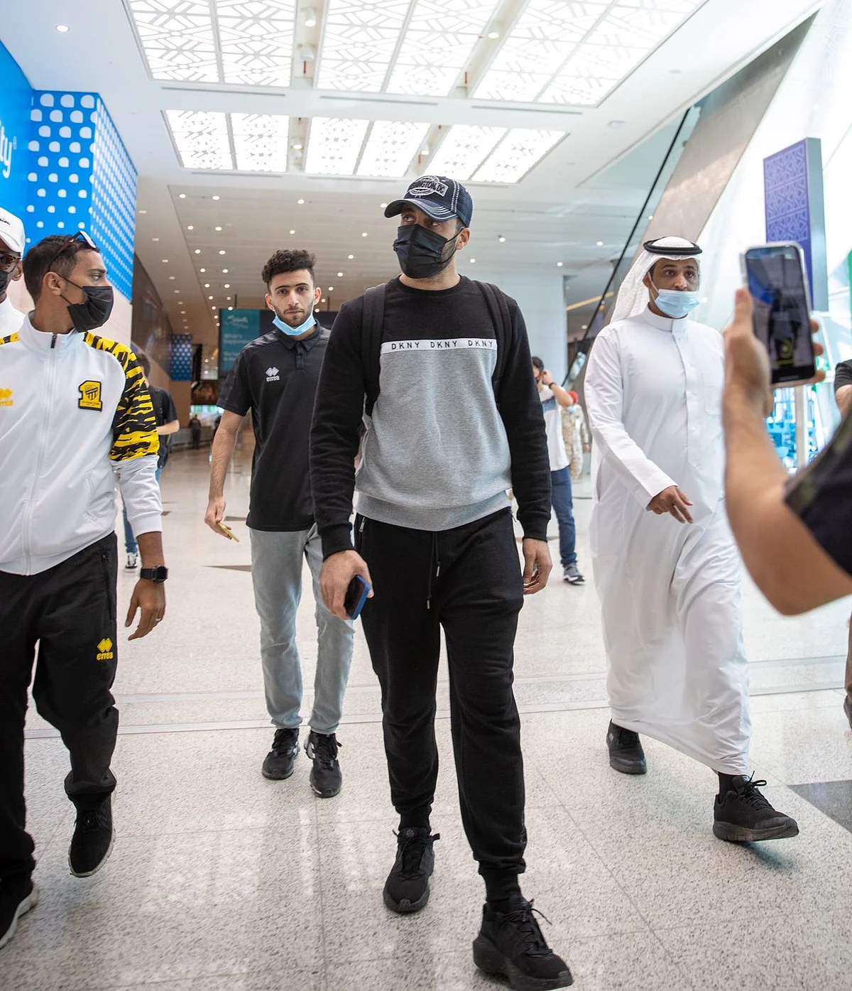 بعد انتهاء علاقته مع النصر.. "حمدالله" يصل جدة للانضمام للاتحاد