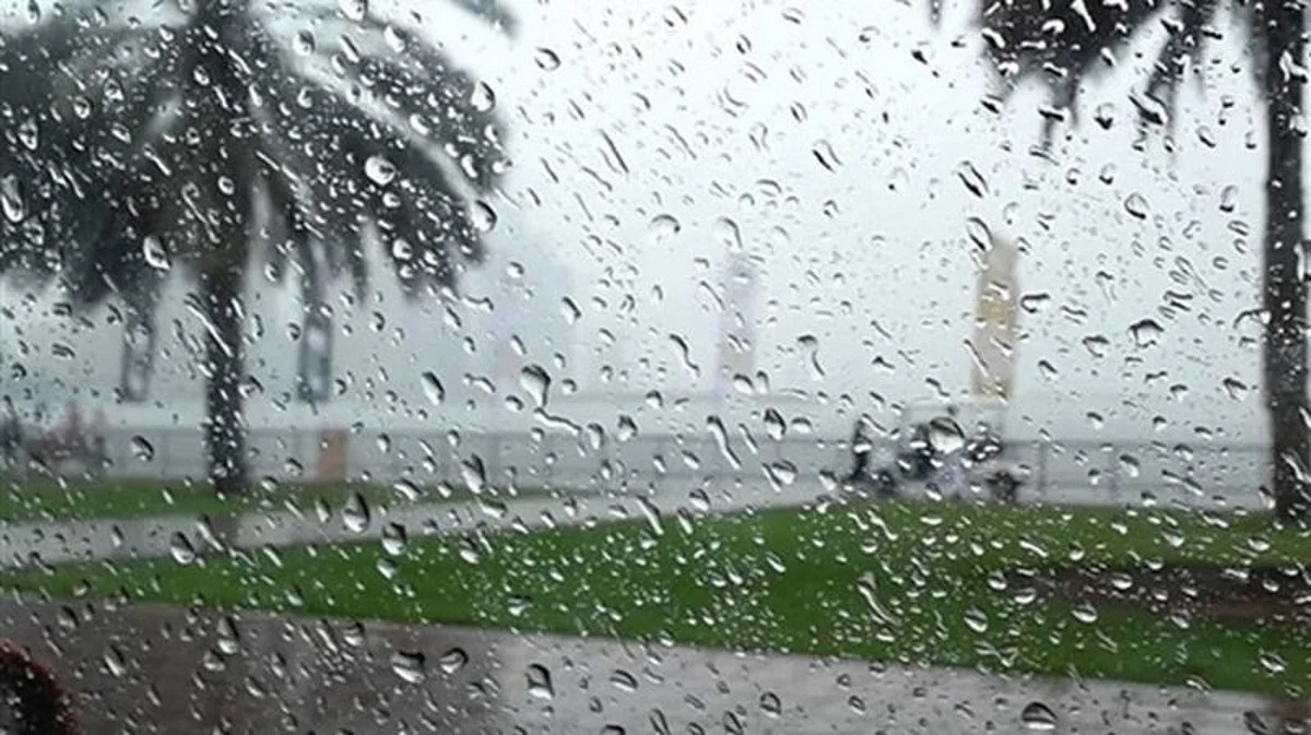 "الأرصاد" ينبّه من هطول أمطار رعدية على ينبع والرايس