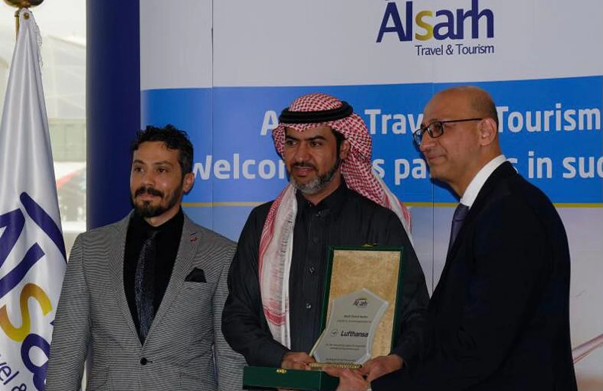 "المهيدب": نأمل عدم العودة للإغلاق ونقترب من أرقام ما قبل الجائحة