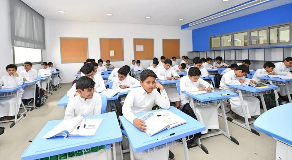 عودة طلاب الابتدائية ورياض الأطفال.. مطلب أسري وتربوي يتحقق بتكاتف المجتمع