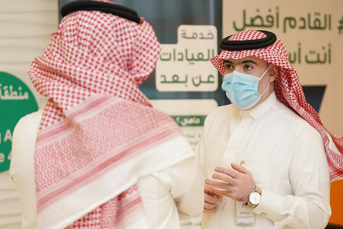 "عيادات افتراضية" .. مستشفى الملك فهد بجدة ينظم حملة تعريفية بالعيادات عن بعد