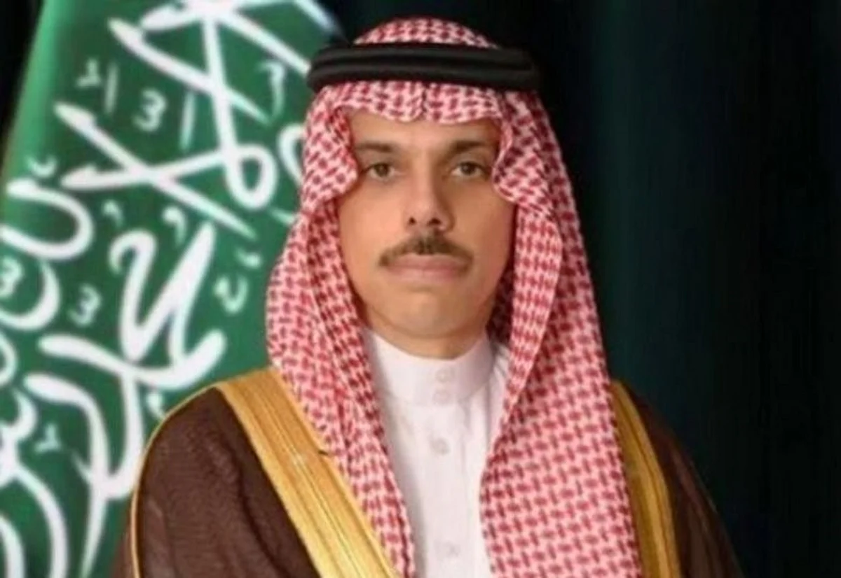 وزير الخارجية يستعرض مع نظيره الأمريكي سُبل دعم وتعزيز المجالات كافة