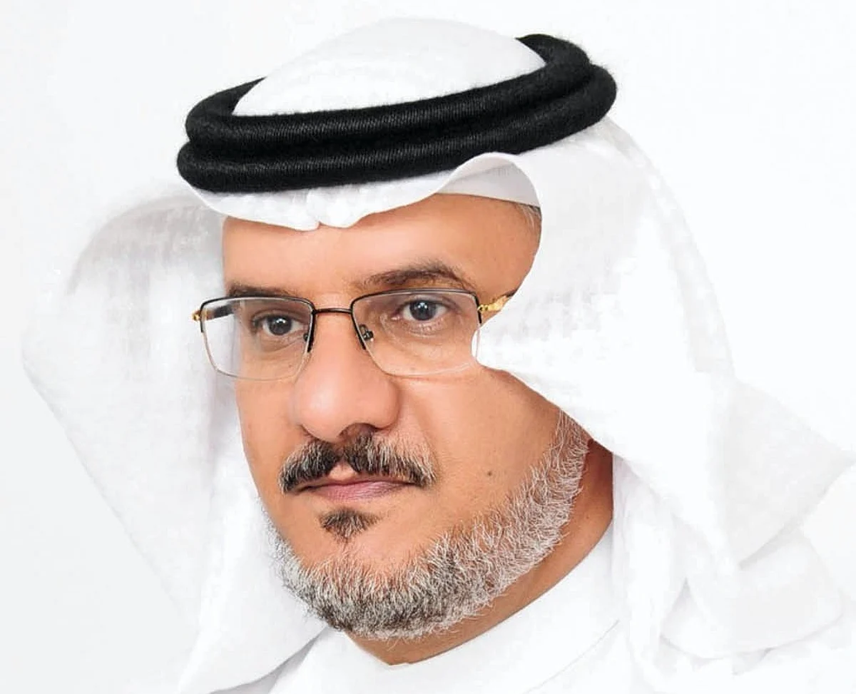 "كل شيء يتغير".. كاتب سعودي يقترح صرف الرواتب أسبوعيًا