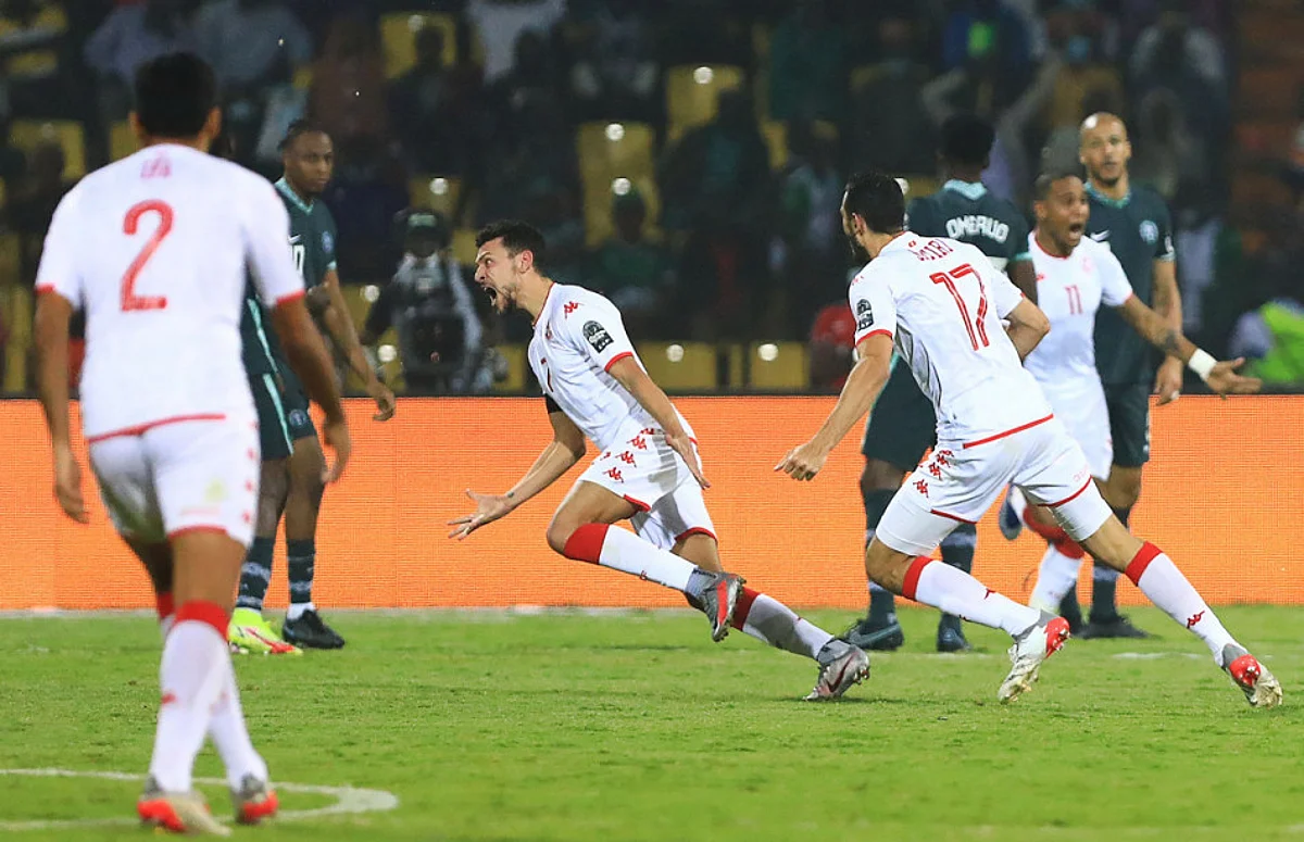 "المساكني" يقود "تونس" لدور ربع نهائي أمم إفريقيا