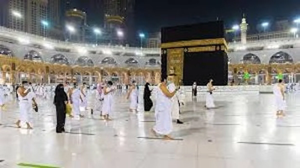 هل يسمح لمَن دون 12 عاماً دخول الحرم وأداء العمرة بعد أخذ اللقاح؟.. "الحج" تجيب