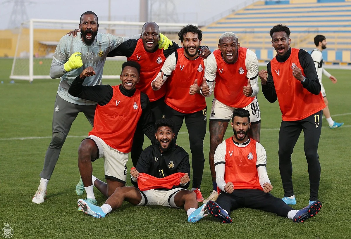 لاعبو "النصر" يجرون تدريبًا قبل مواجهة "الطائي".. الأحد