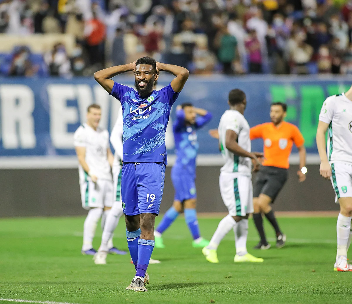"الأهلي" يعود بفوز ثمين من ميدان "الفتح"