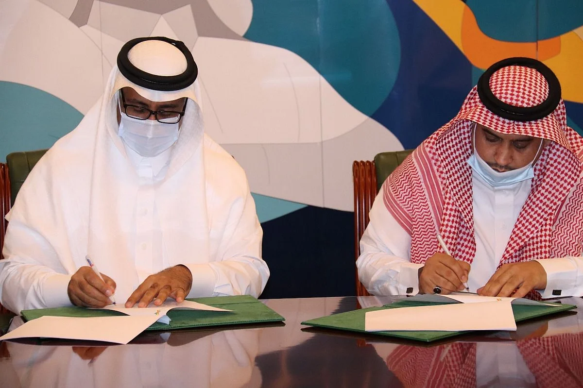 "الموارد البشرية" بمكة و"ارتقاء" يوقعان مذكرة تفاهم