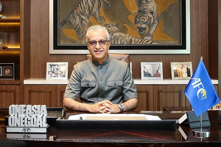 رئيس الاتحاد الآسيوي لكرة القدم sabq/2022-04/aeb