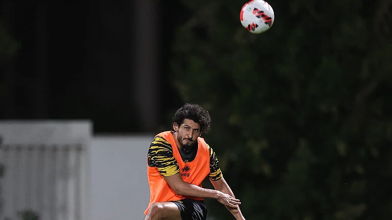 حمدالله وكورنادو يغيبان تدريبات الاتحاد sabq/2022-05/f77