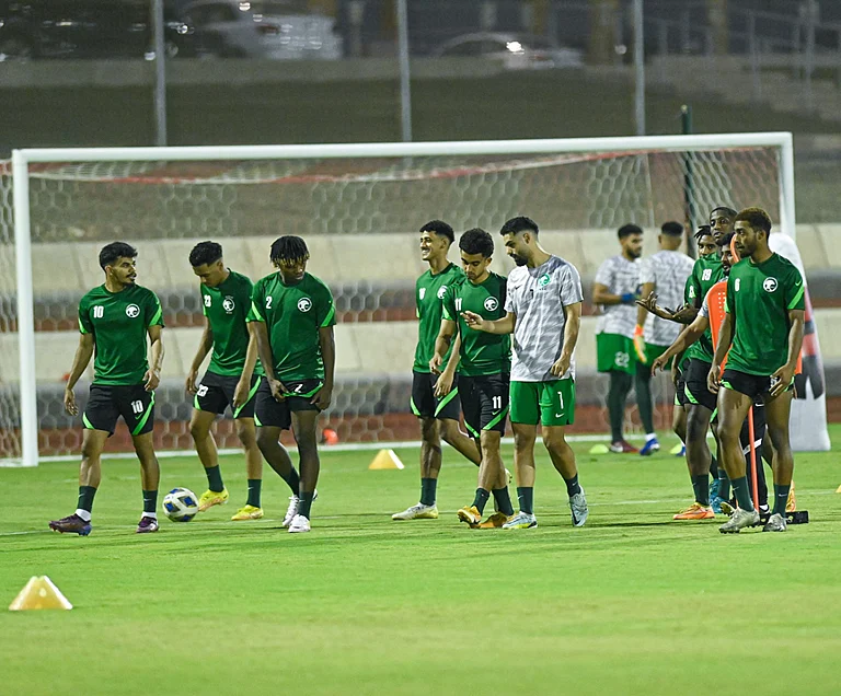 تحضيرًا للقاء نهائي آسيا الأخضر sabq/2022-11/326