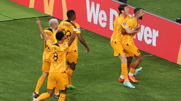 العالم 2022.. هولندا تخطف أولى sabq/2022-12/0c6