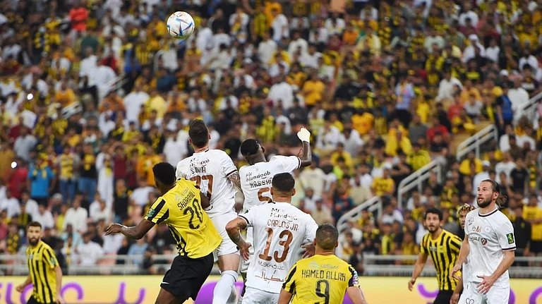 خادم الحرمين الشريفين.. "الاتحاد" يطيح sabq/2022-12/a0a