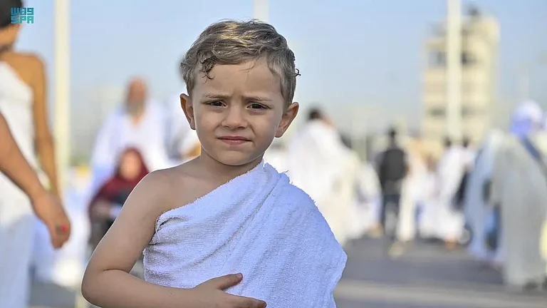 بصمة تُمحى.. "الأطفال الحج".. مختلفة