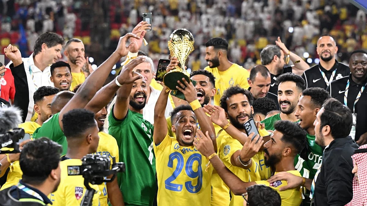 السفارة الأمريكية تتفاعل مع مباراة النصر والهلال: أفضل مباراة منذ نهائي