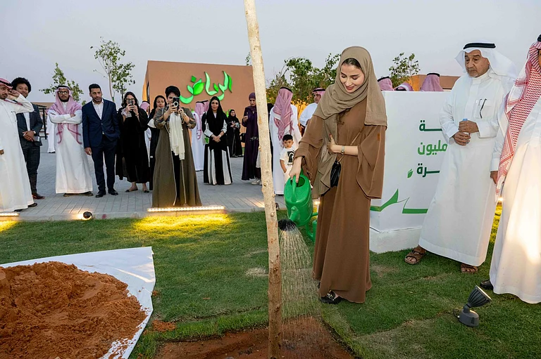 برنامج "الرياض الخضراء" الغدير مشروعات sabq/2023-08/dc8