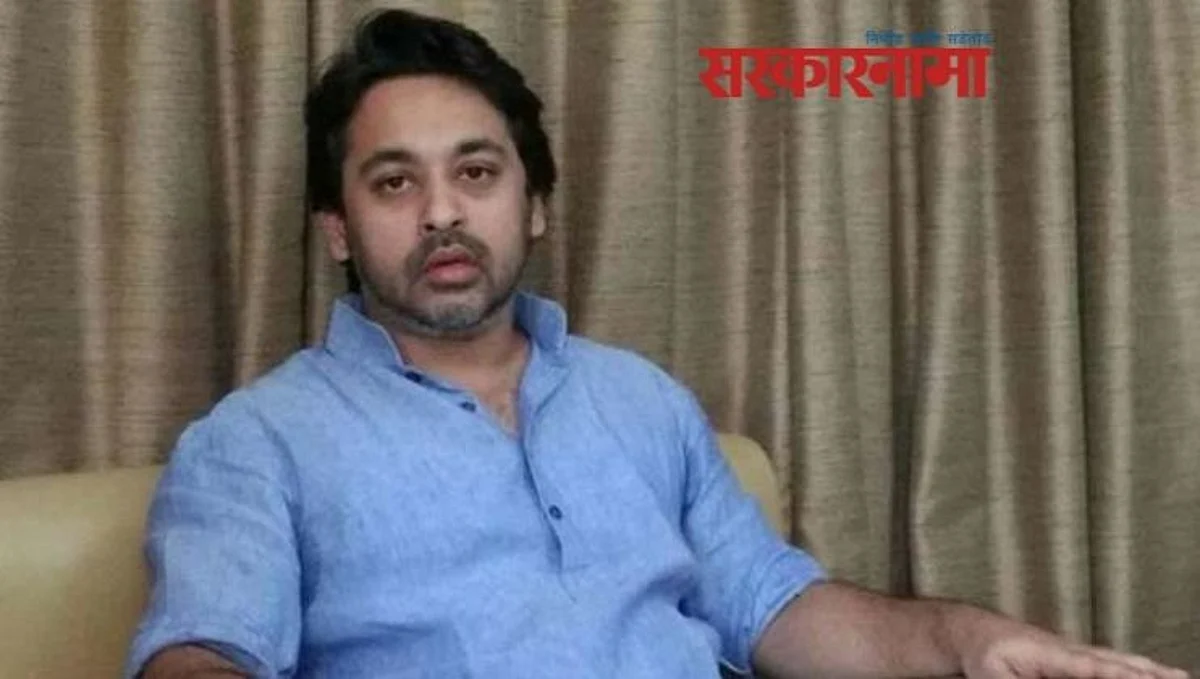 राष्ट्रवादीच्या आमदाराला भर चौकात फटके मारा ; राणे संतापले