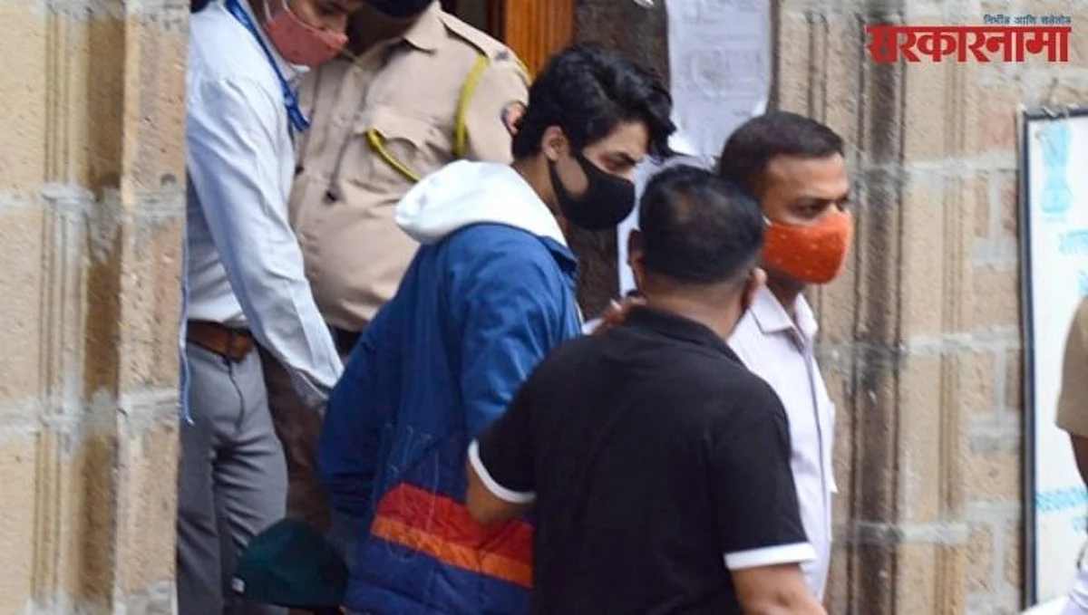 आर्यन खानच्या आधीही या' स्टारकिड्सनी खाल्ली आहे जेलची हवा