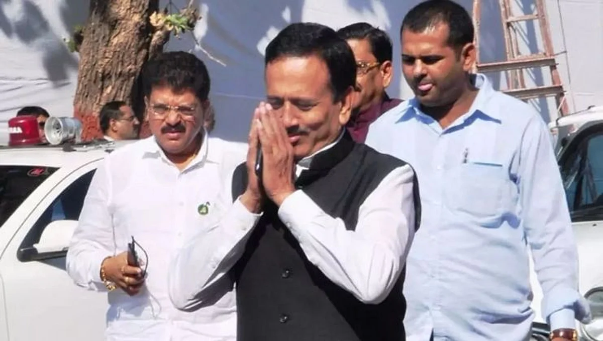 राज्यात दसऱ्यानंतर काय होईल ते बघा ! गिरीश महाजनांचे भाकित