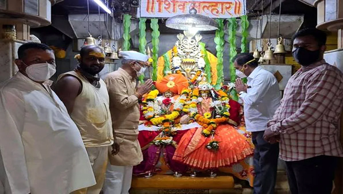 कोरोनातून सुटका कर; खंडोबा चरणी खासदार श्रीनिवास पाटलांची प्रार्थना