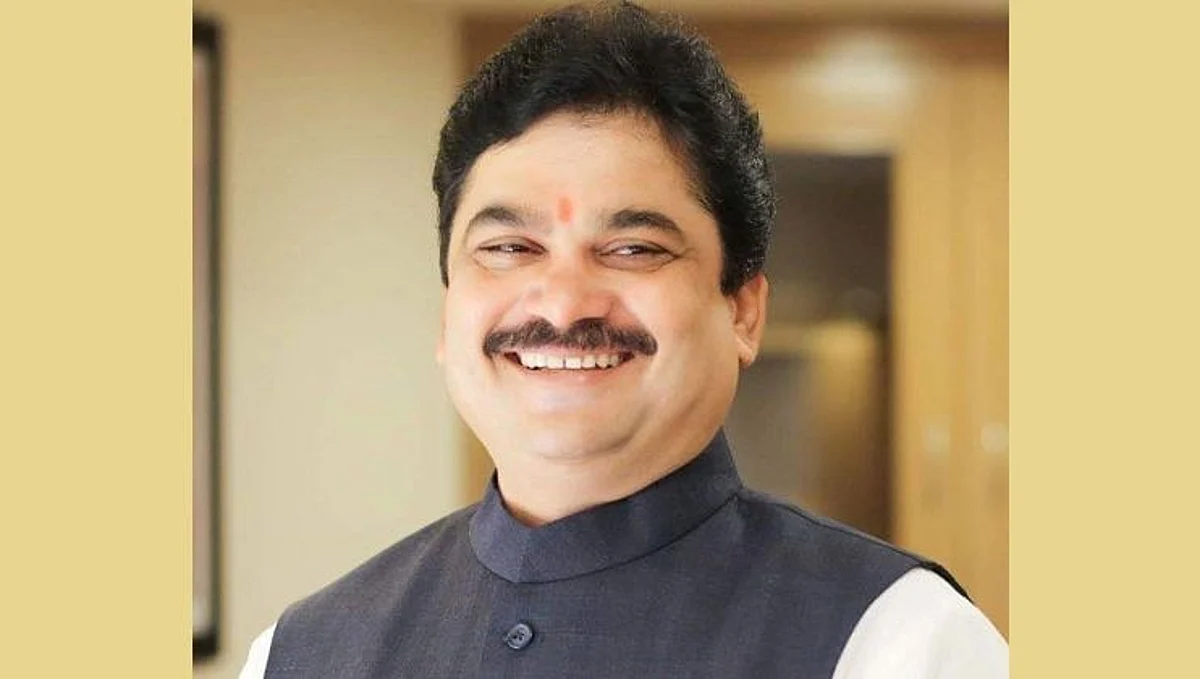 शरद पवारांची मर्जी राखण्यासाठीच छगन भुजबळ ओबीसी आरक्षणाबाबत आग्रही नाहीत