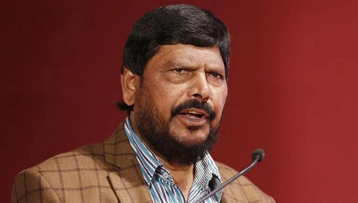 सत्तेतील पक्ष कधी बंद पुकारतात का, आठवले यांचा सवाल