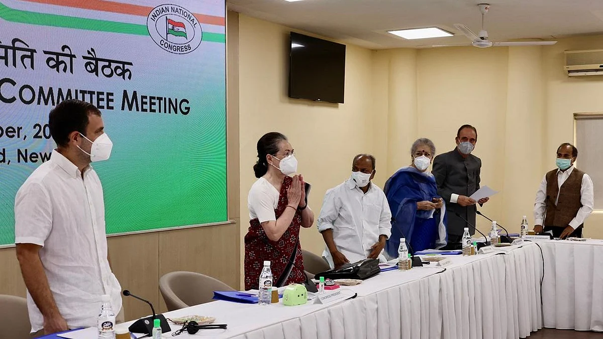 कार्यकारी बैठकीत वादळ : सोनिया गांधींच्या आक्रमक भूमिकेपुढे नेते निरुत्तर