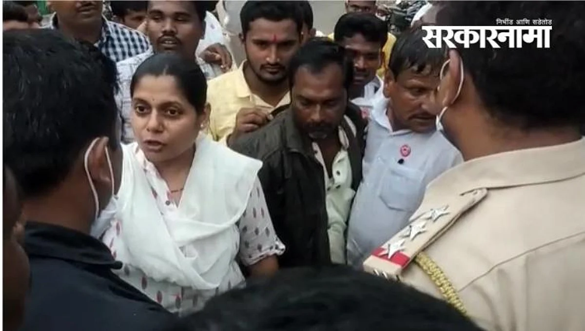 रविकांत तुपकरांचे आंदोलन चिघळले, एकाचा आत्मदहनाचा प्रयत्न…