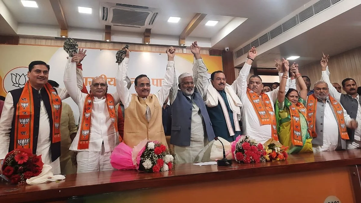 भाजपचं जशास तसं उत्तर! विरोधकांचे 4 आमदार फोडून दिला मोठा धक्का