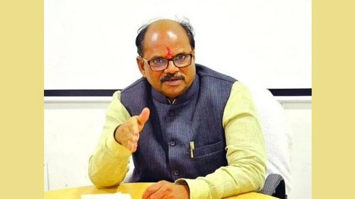 तुमचा मुलगा अमेरिकेत, आम्हाला बोलवा दंगलीच्या केस अंगावर घ्यायला : भाजपचे अनिल बोंडे झाले ट्रोल