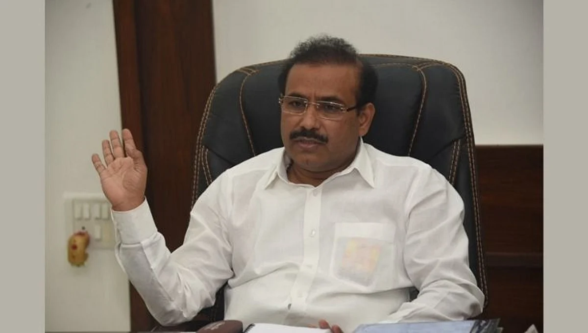 पंतप्रधानांच्या बैठकीनंतर काही तासांतच मास्क सक्तीबाबत राजेश टोपेंचं मोठं वक्तव्य