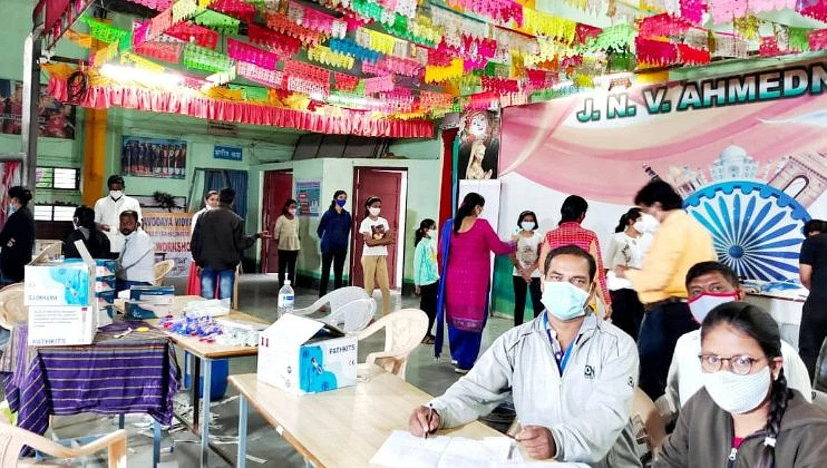 नवोदय विद्यालयात चार दिवसांत आढळले 82 कोरोना पॉझिटिव्ह