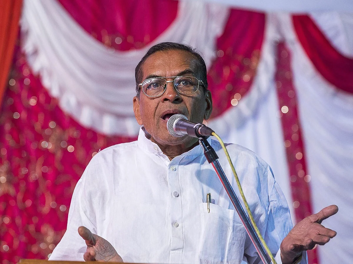 अरुणभाई गुजराथी संतापले, अशोक चव्हाणांच्या खात्यावर ३०२ दाखल का करु नये?