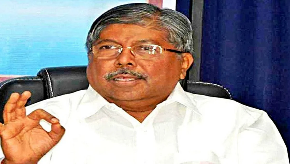 सरकारच्या हातालाच नव्हे तर, बुद्धीलाही लकवा मारलाय...