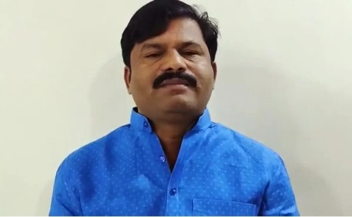 पडळकरांनी केले एसटी कर्मचाऱ्यांचे अभिनंदन; तर अनिल परबांना करुन दिली 'ती' आठवण